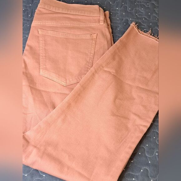 Old Navy Perfect straight pink mid rise jeans size 12 - Picture 1 of 6